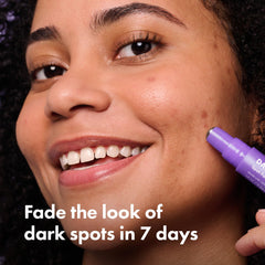 Aplicador twist de Hero Cosmetics Dark Spot Correct para aplicación precisa