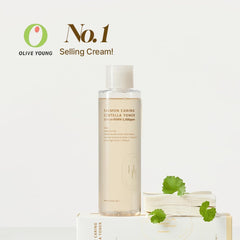 HEVEBLUE Salmon Caring Centella Toner: textura ligera lista para aplicar y sentir frescura.
