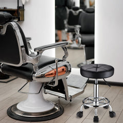Silla giratoria HMTOT con altura ajustable para diferentes estaturas.