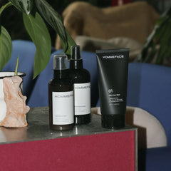 HommeFace muestra textura: crema ligera que se absorbe sin grasa.