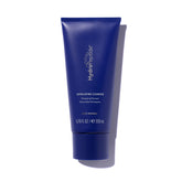 HydroPeptide Exfoliant Nettoyant: bouteille lumineuse prête pour un nettoyage efficace.