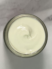 Rutina diaria con Love Your Face Cream para cuidado constante.