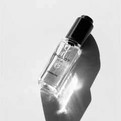 Inglot Duraline, restaura la consistencia de gels para un acabado más duradero.