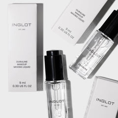 Inglot Duraline transforma una sombra en delineado resistente.