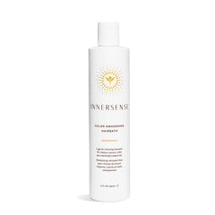 INNERSENSE champú orgánico en botella para cabello con color y textura media.