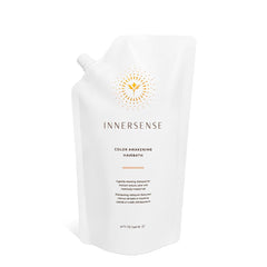 INNERSENSE Equilibrio: visual de la botella vertida para una limpieza suave del cabello.