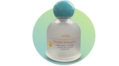 Aplicación suave de Ioly's Tender Moments Colonia para bebé tras el baño