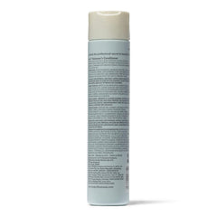 ion Acondicionador de Agua Dura, cabello más suave y brillante al usar después del lavado.