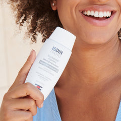 Tube voyage ISDIN Eryfotona Ageless pratique à emporter.