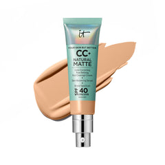 IT Cosmetics CC+ Natural Matte tono medio, botella mostrada para un acabado mate y cobertura.