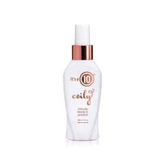 Its a 10 Haircare Coily Miracle Leave-In en botella, brillo y manejo para rizos.