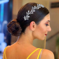 Accesorio de pelo Jorsnovs, diadema de boda con cristales de zirconia para look elegante.