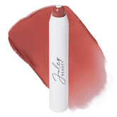 Julep Bálsamo Labial Tint Cinnamon Raisin ofrece color suave y hidratación sostenida.