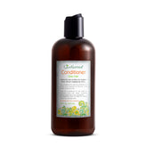 Acondicionador Just Nutritive para cabello gris en botella, mejora brillo y salud capilar