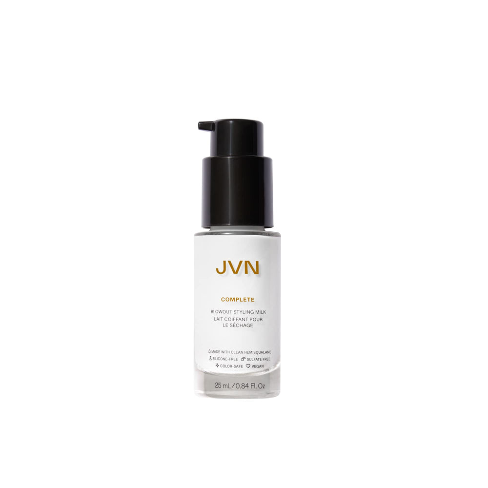 Envase de JVN Complete Blowout Milk, crema ligera para peinar y proteger del calor.