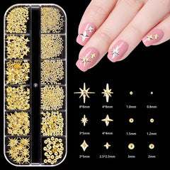 KACHIMOO perlas planas en oro para uñas, acabado elegante.
