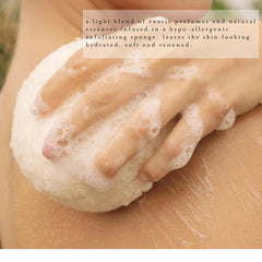 Kai Body Buffer: aroma gardenia que perfuma la piel durante la ducha.