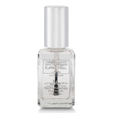Karma Organic Nail Polish volcado de la botella, acabado brillante