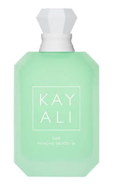 Kayali Yum Pistachio Gelato, botella elegante para uso diario y aroma envolvente.
