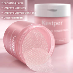 Aplicación de tónico con pads, sensación fresca para el rostro.