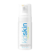 Kidskin T-Blast espumoso limpiador facial para piel propensa al acné.