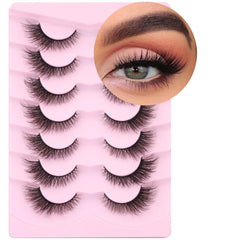 Pestañas Kiromiro estilo ojos alargados para un look natural.