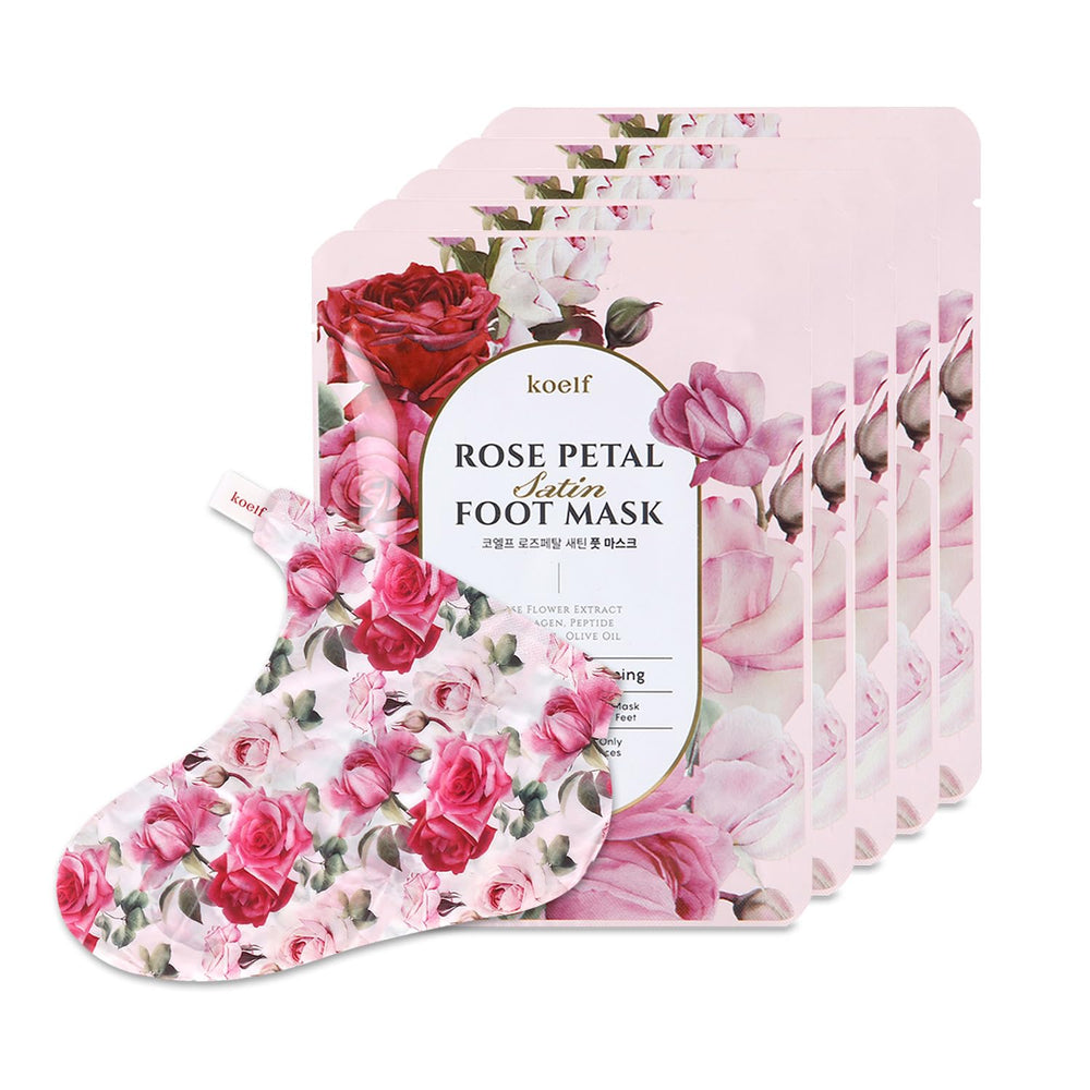 Koelf Petitfee mascarilla pie satinada de pétalos de rosa para pies suaves.