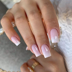 KQueenest frances rosado, uñas postizas cortas en coffin para ocasión especial.