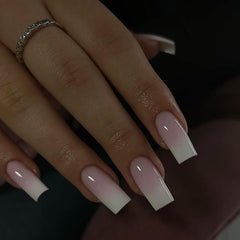 KQueenest Uñas Adhesivas Gradiente Rosa: acabado suave para uso diario.