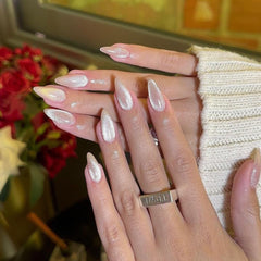 Uñas postizas KQueenest con efecto ojo de gato y brillo neutro en almendra media