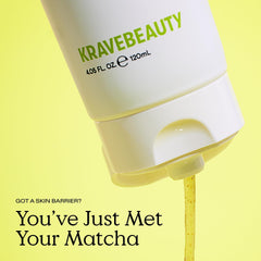 Textura cremosa de KraveBeauty limpiador, fácil masaje circular sin irritar la piel.