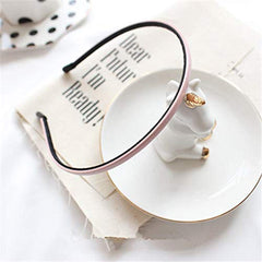 Diadema de cuero con brillo de Kydely para estilos elegantes.