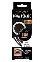 Textura cremosa de L.A. Girl Brow Pomade Soft Black para un delineado suave.