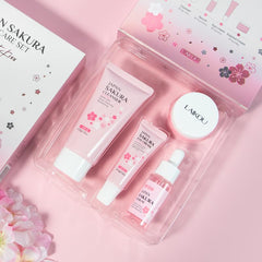 Laikou Sakura crema de ojos suave para reducir líneas finas.