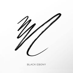 Lancôme Le Crayon Khôl Noir Ébène assure une trace fumée avec longue tenue.