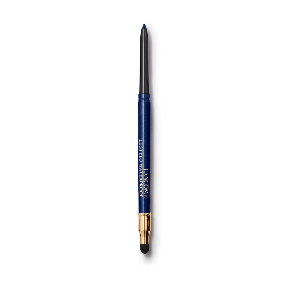 Lancôme Le Stylo delineador crema en primer plano, aplicación suave para la línea de pestañas.