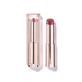Lancôme Lip Idôle Squalane-12 Butterglow brinda brillo instantáneo y labios hidratados.