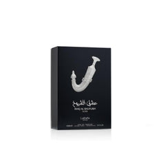 Lattafa Ishq Al Shuyukh Silver, fondo ambarado y maderas para una estela duradera.