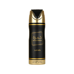 Lattafa Khamrah desodorante perfumado en frasco; aroma duradero para todo el día.