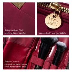 Sac maquillage grande capacité, permet d'emmagasiner tous vos produits Laura Geller.