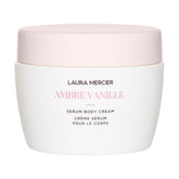 Laura Mercier Serum Body Cream muestra textura sedosa para piel suave e hidratada.