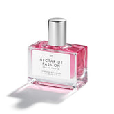Frasco Nectar de Pasión de Le Monde Gourmand, listo para uso diario.