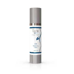 Lira Clinical ICE Balancing Lotion: botella derramando, hidratación ligera para piel grasa