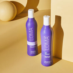 Loma champú violeta: textura cremosa facilita la aplicación diaria.