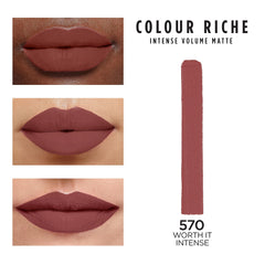 Delinea y rellena labios con Color Riche Intenso Mate para color intenso.