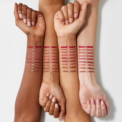 Contorno preciso para labios definidos con delineador Colour Riche.