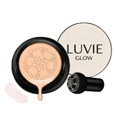 Luvie Glow base marfil en envase compacto para retoques diarios