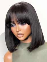 Bob LUVME HAIR de 10 pulgadas liso yaki con flequillo, look natural para diario.