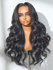 Peluca LUVME con encaje 5x5 y onda cuerpo suave, ideal para estilos diarios.