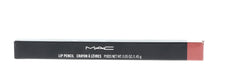 MAC Lápiz delineador de labios Dervish textura cremosa para trazos suaves.